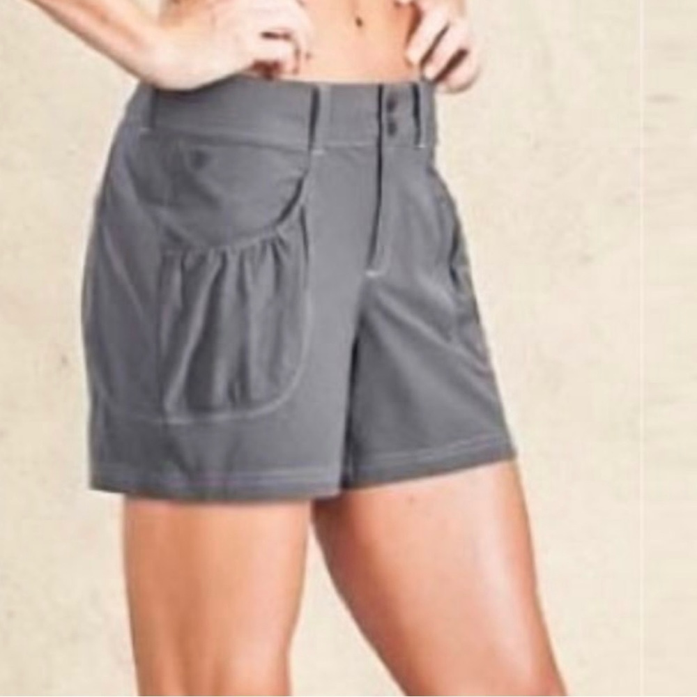 ATHLETA Dipper Asphalt Gray Pocket
Shorts Nylon size 16